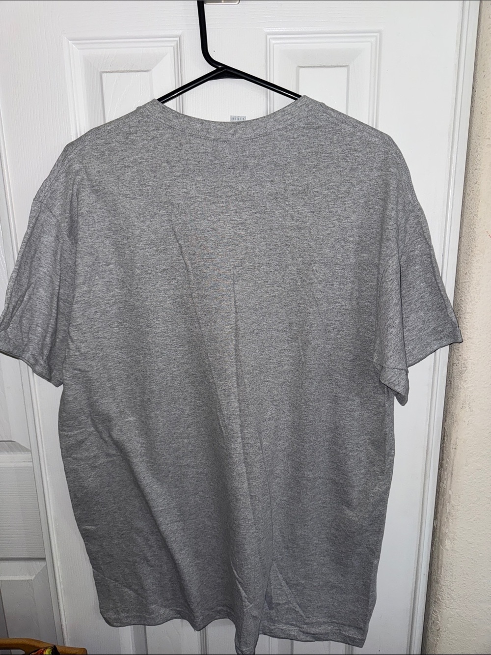 Gildan Gray Short Sleeve Tee with Love Lips Script - Picture 7 of 9